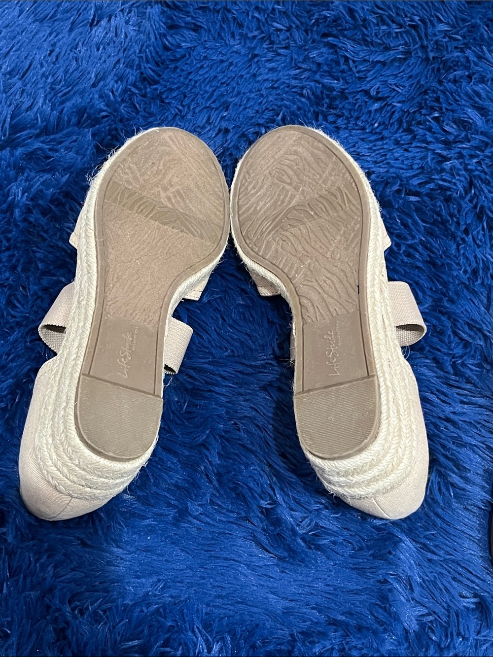 Women’s Shoe Bundle Size 8 - Picture 3 of 10